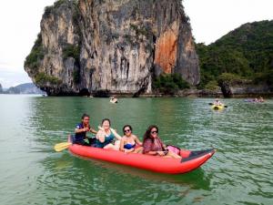 Private Jamsbond Island and Phang Nga Tour